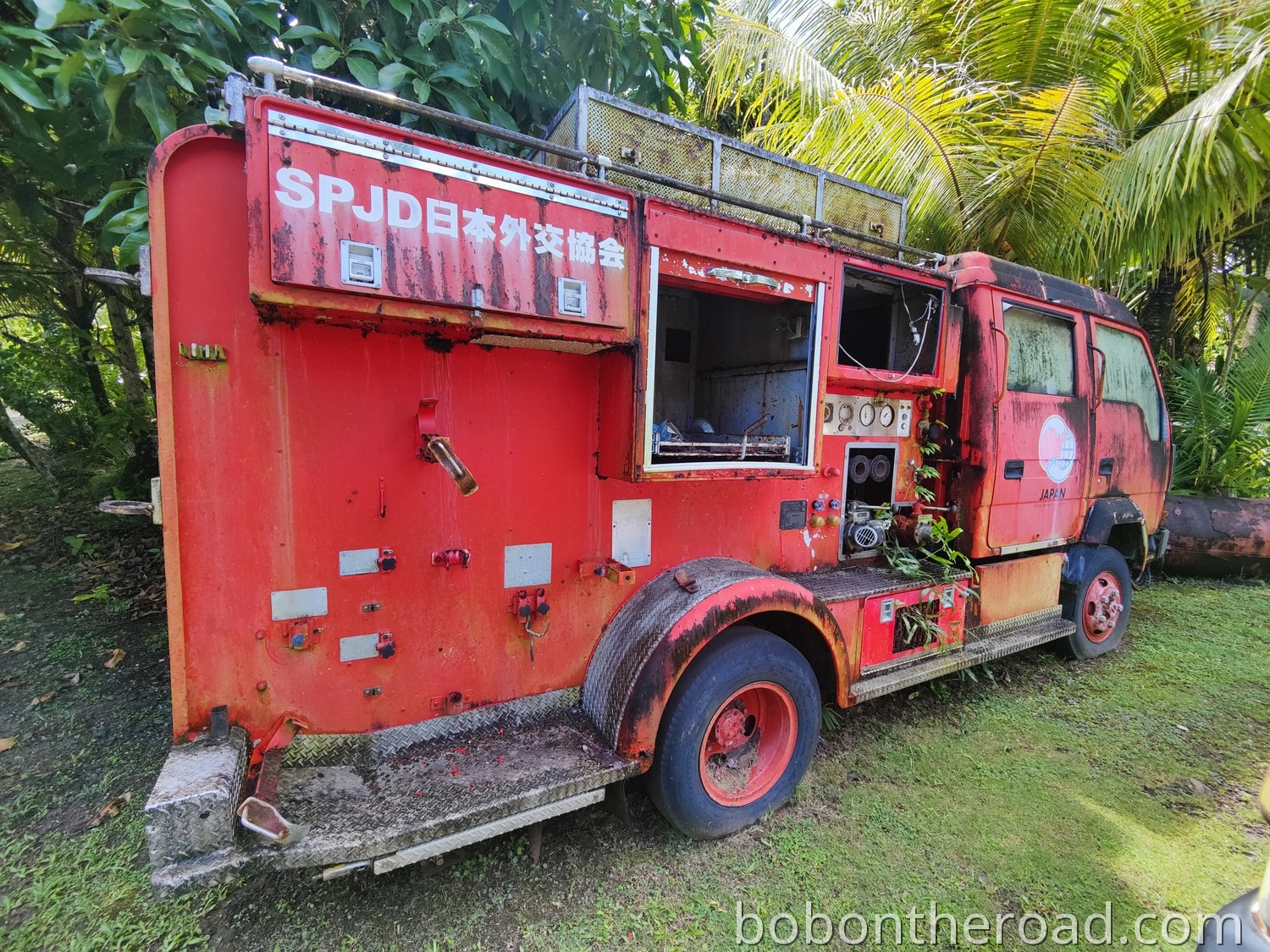 Palau Autowrack 01